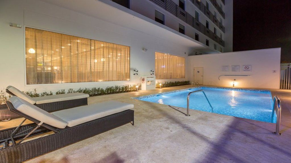 Holiday Inn Express & Suites Houston E - Pasadena Exterior foto